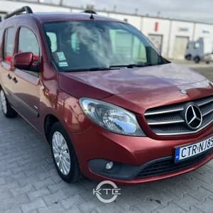 Zdjęcie pojazdu osobowego