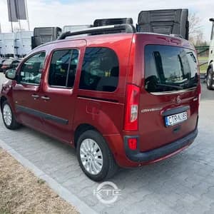 Zdjęcie pojazdu osobowego